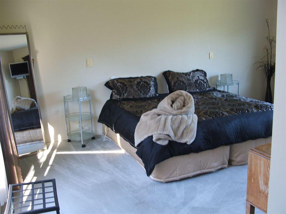 Vibrant Living Retreat Bed & Breakfast Hanmer Springs Exterior photo