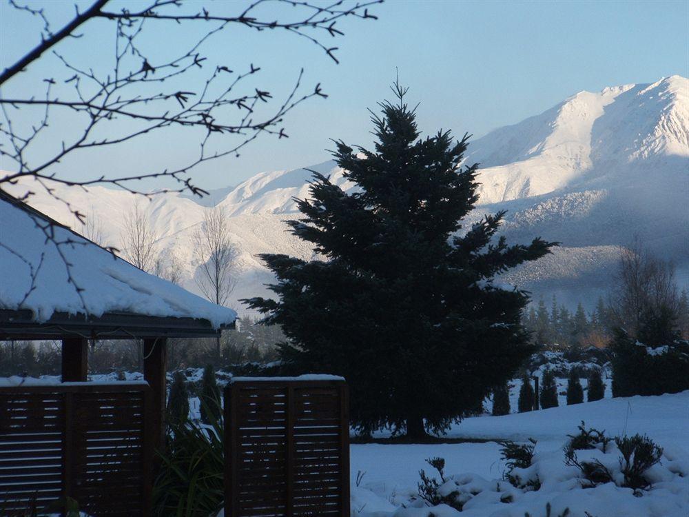 Vibrant Living Retreat Bed & Breakfast Hanmer Springs Exterior photo