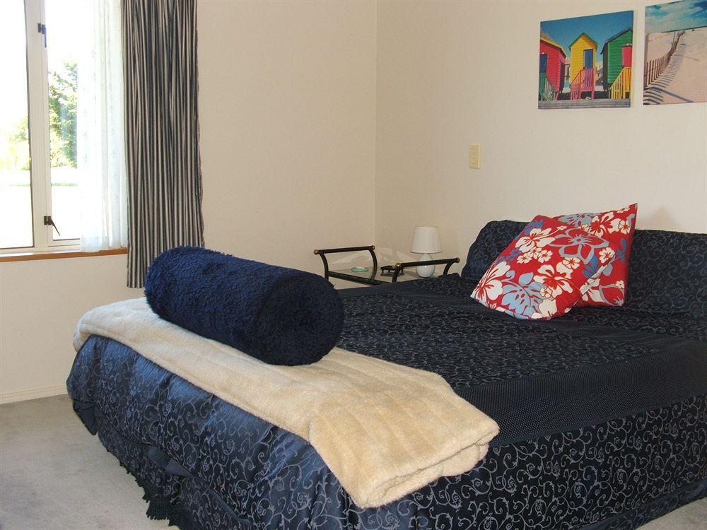 Vibrant Living Retreat Bed & Breakfast Hanmer Springs Exterior photo