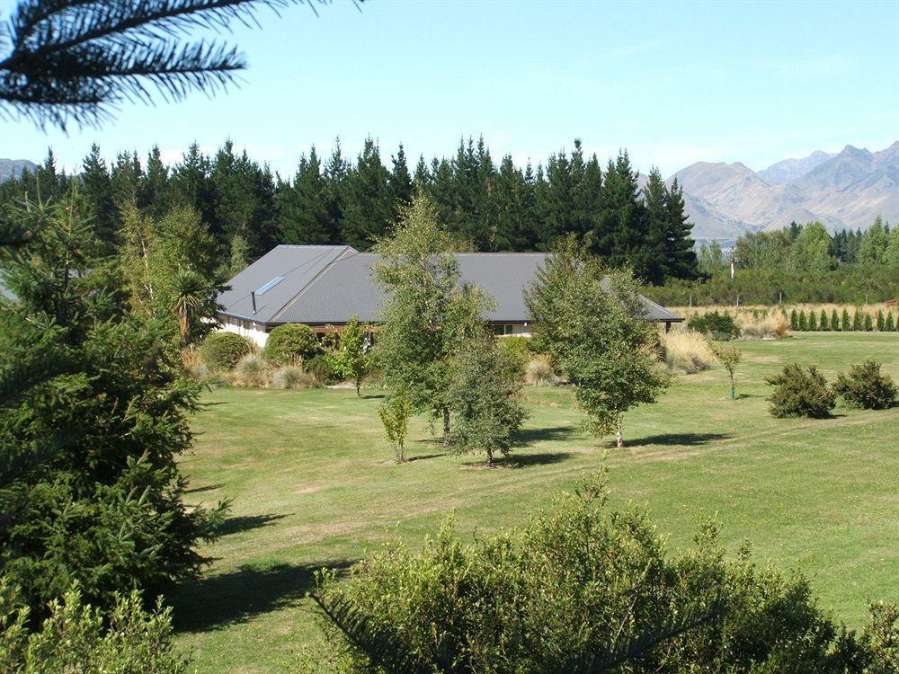 Vibrant Living Retreat Bed & Breakfast Hanmer Springs Exterior photo