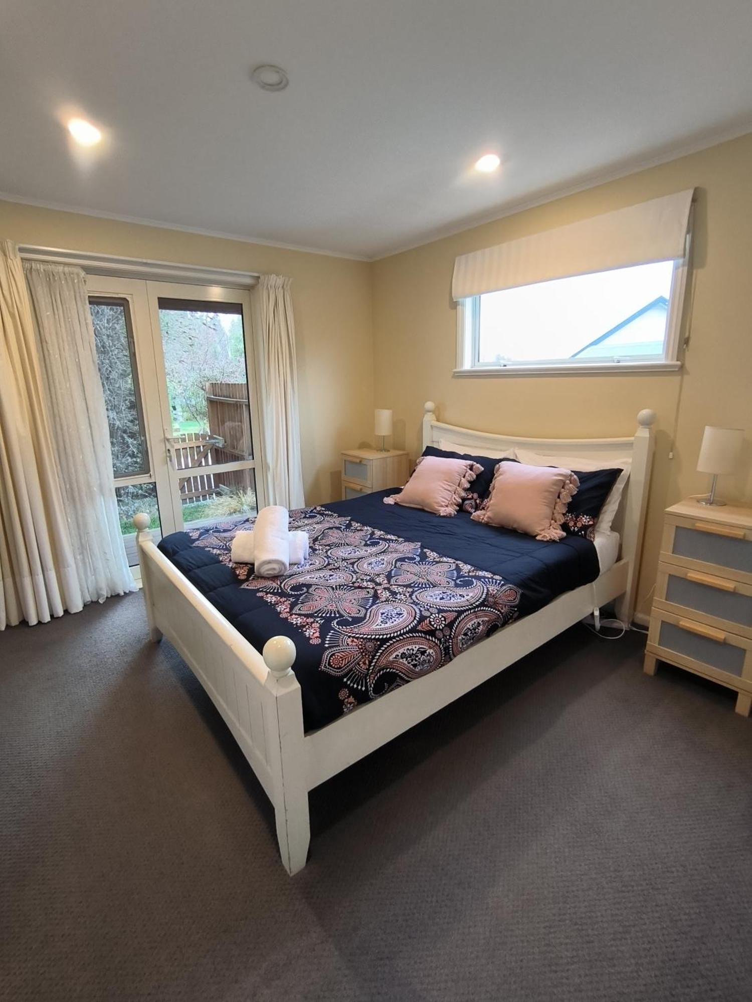 Vibrant Living Retreat Bed & Breakfast Hanmer Springs Exterior photo