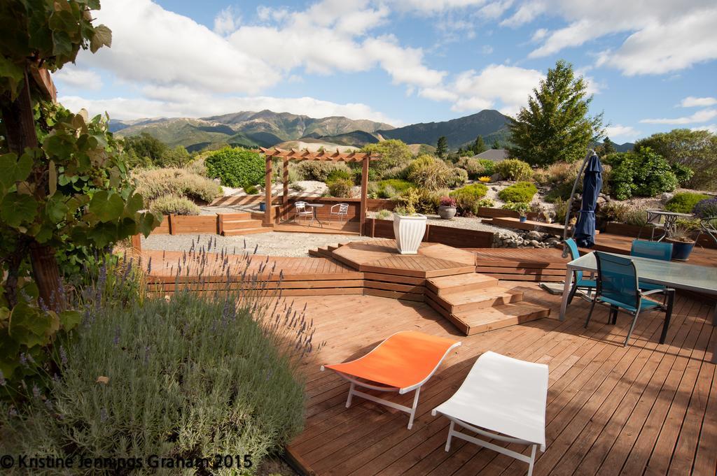 Vibrant Living Retreat Bed & Breakfast Hanmer Springs Exterior photo