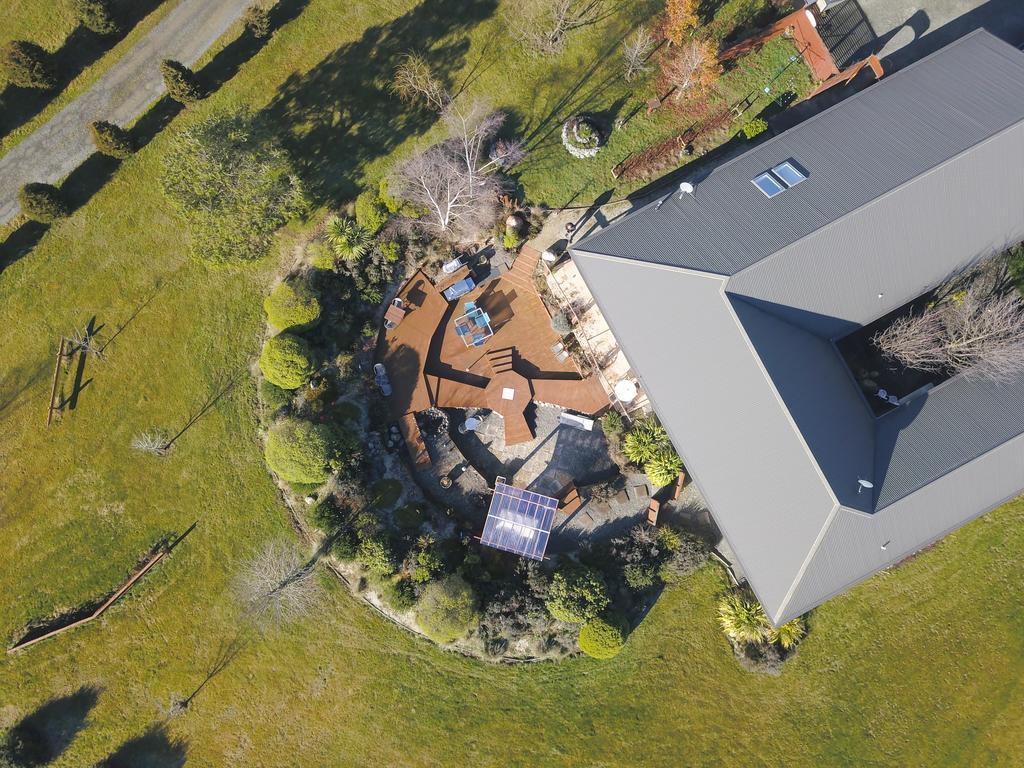 Vibrant Living Retreat Bed & Breakfast Hanmer Springs Exterior photo